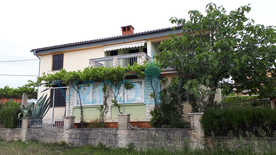 The island of Krk, Krk surroundings, detached house with three apartments