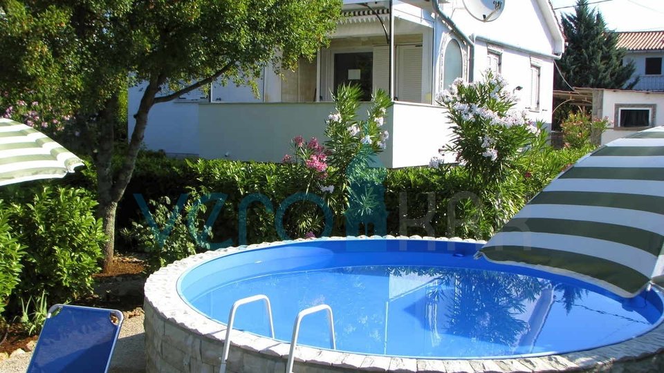 Isola di Krk, dintorni, bella casa con piscina e giardino paesaggistico