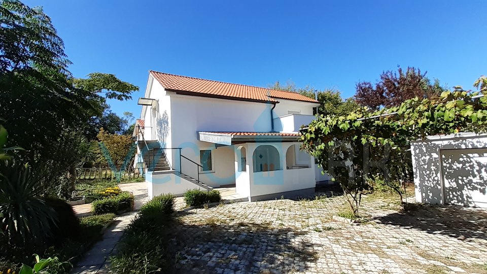 House, 250 m2, For Sale, Malinska