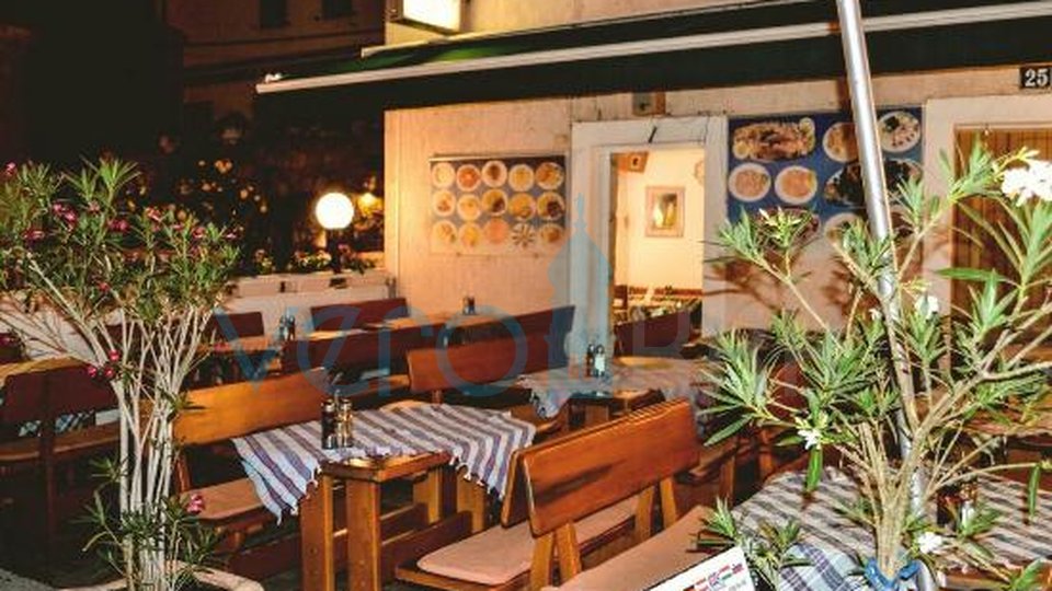 Punat, island of Krk, for sale or rent, well-established restaurant along the promenade